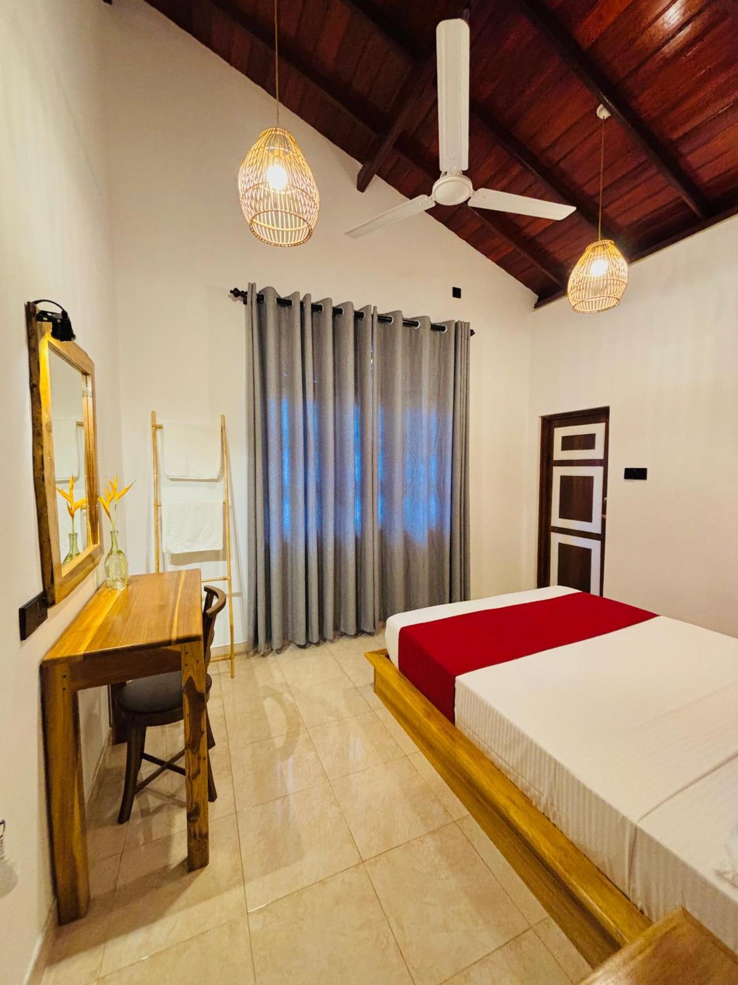 Breeze Bay Villa Диквела Екстериор снимка