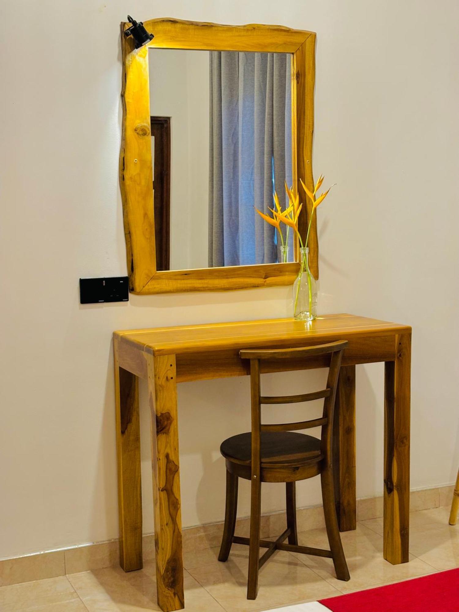 Breeze Bay Villa Диквела Екстериор снимка
